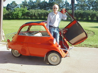 Illustration for article titled The BMW Isetta is Coming Back